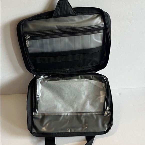 NWT BAGGALLINI “complete cosmetic” case - Picture 7 of 13